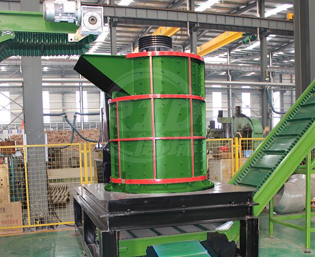 Rotor Waste Crushing Recycling Machine